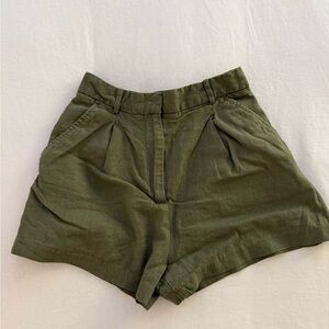 Zara Linen Green High Waist Shorts with Relaxed Fit